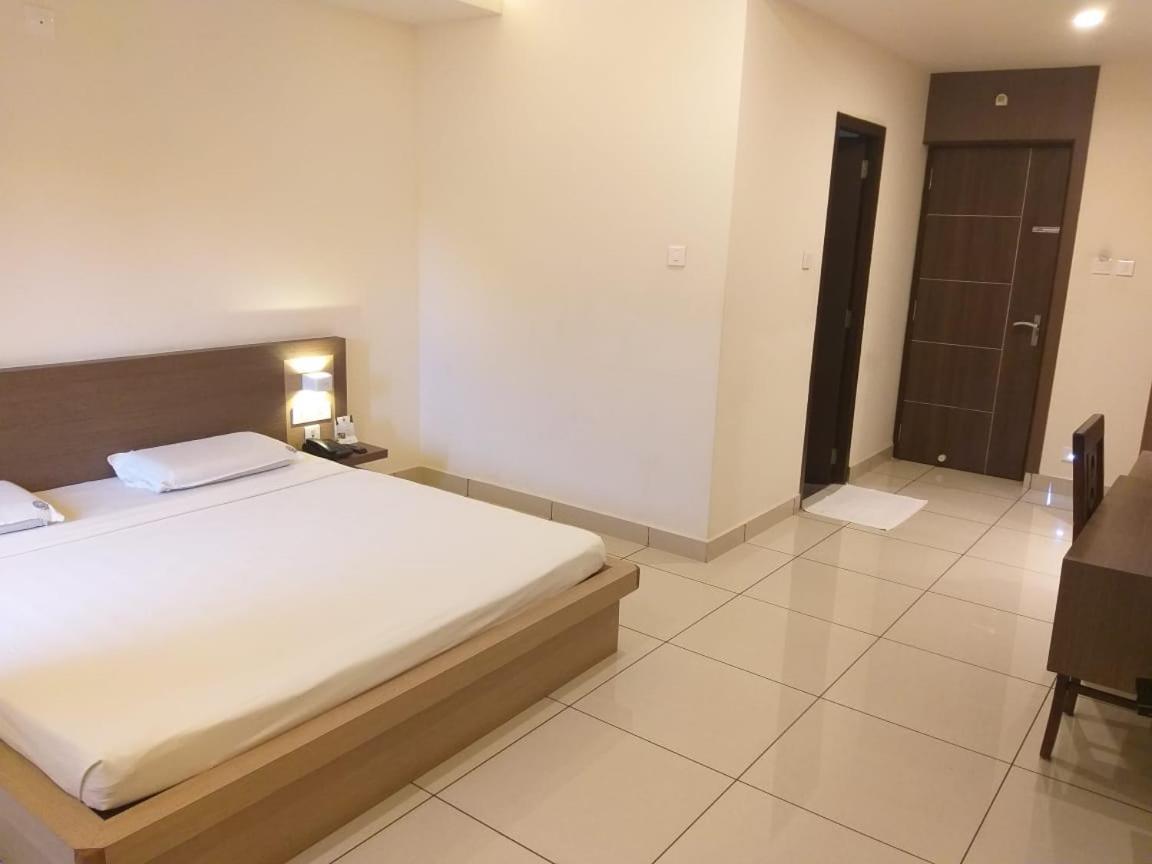 Hotel Shivaprasad Grand Kundapur Exterior foto